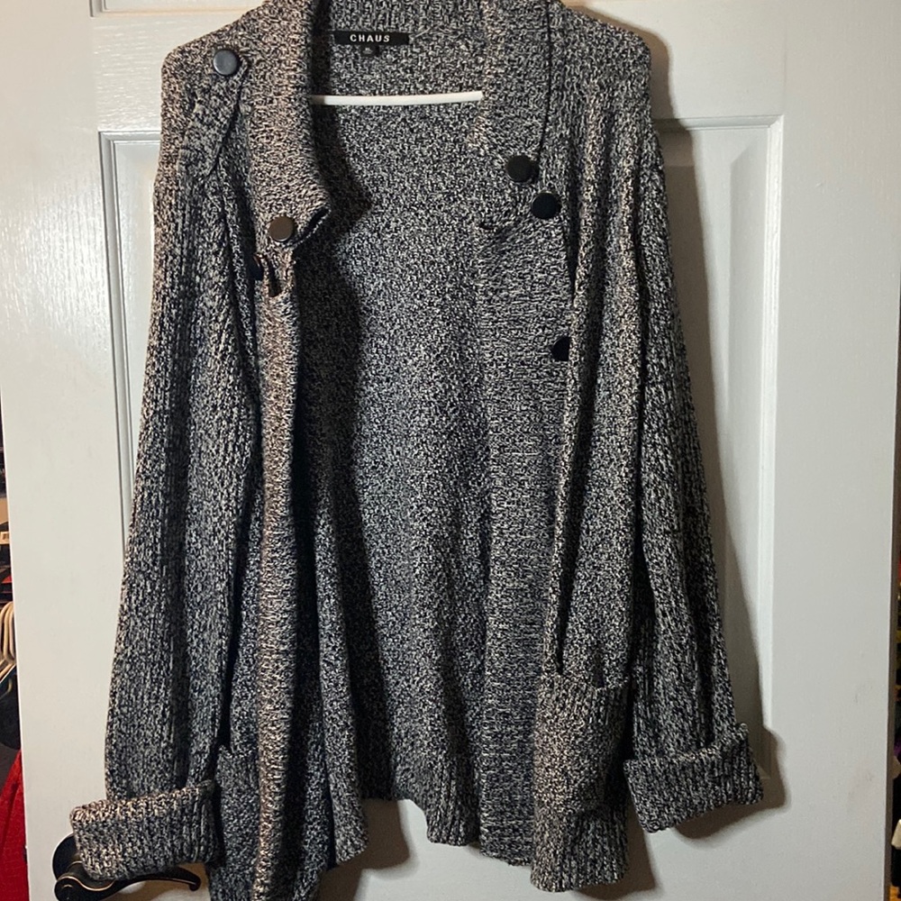 Chaus Cardigan excellent comdition size XL